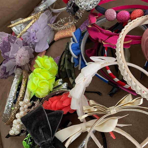 Girls large lot of headbands - Picture 3 of 3